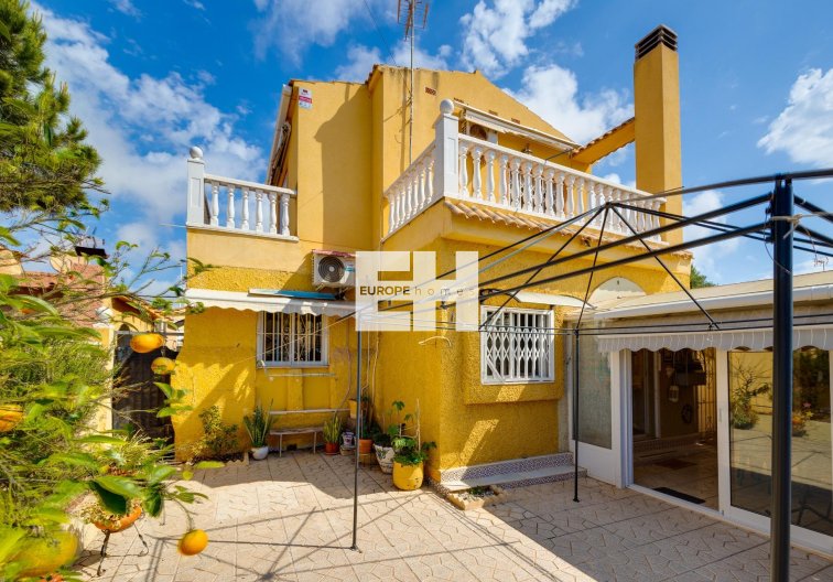 villa - Revente - Torrevieja - Playa de los Locos