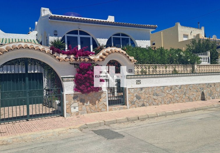 villa - Segunda mano - San Miguel de Salinas - Inland