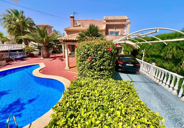 villa - Segunda mano - Torrevieja - Los Balcones - Los Altos Del Edén