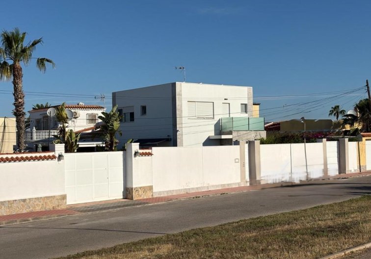 villa - Segunda mano - Torrevieja - Torreta Florida