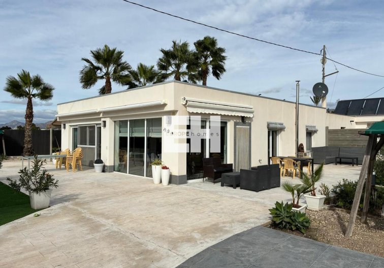 villa - Wiederverkauf - Crevillent - Costa Blanca