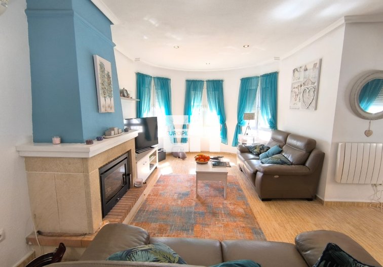 villa - Wiederverkauf - El Raso - Costa Blanca