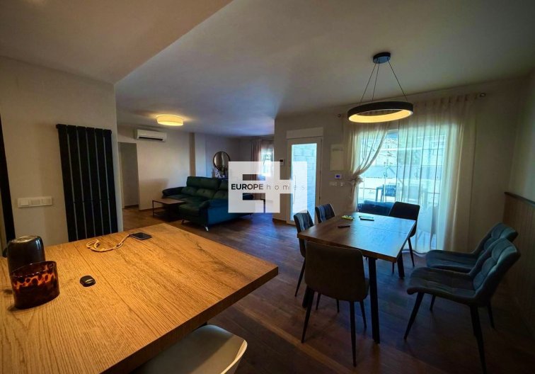 villa - Wiederverkauf - Los Balcones - Barrio Los Balcones - Los Altos del Edén