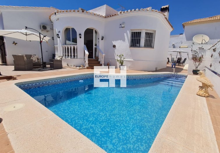 villa - Wiederverkauf - Orihuela Costa - Costa Blanca