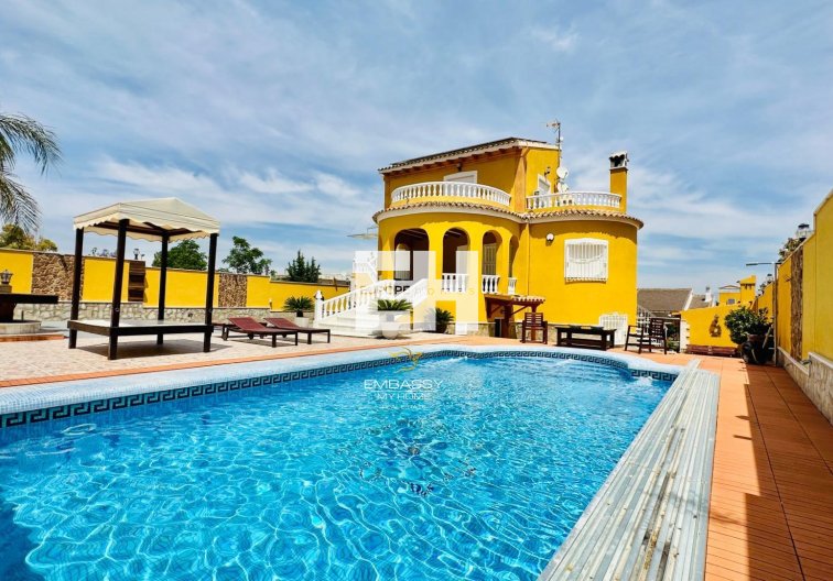 villa - Wiederverkauf - Orihuela - Urb. Montepinar