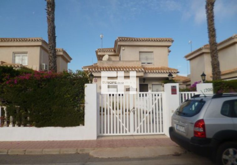 villa - Wiederverkauf - Playa Flamenca - Costa Blanca