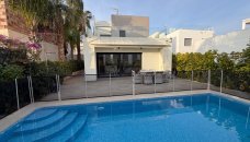 villa - Wiederverkauf - Rojales - EH-62416