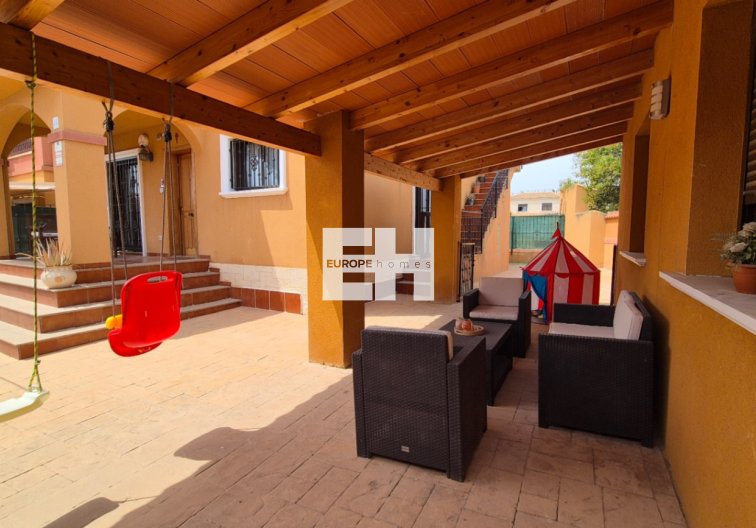 villa - Wiederverkauf - Torrevieja - Costa Blanca