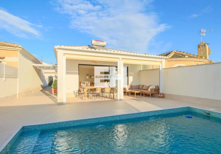 villa - Wiederverkauf - Torrevieja - Costa Blanca