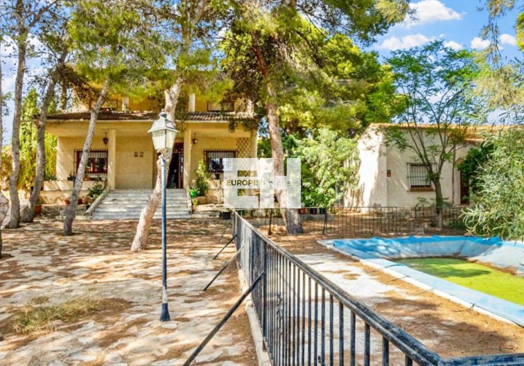 villa - Wiederverkauf - Torrevieja - Costa Blanca