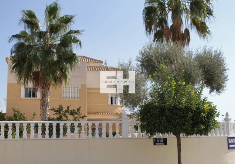 villa - Wiederverkauf - Torrevieja - La Siesta - El Salado - Torreta