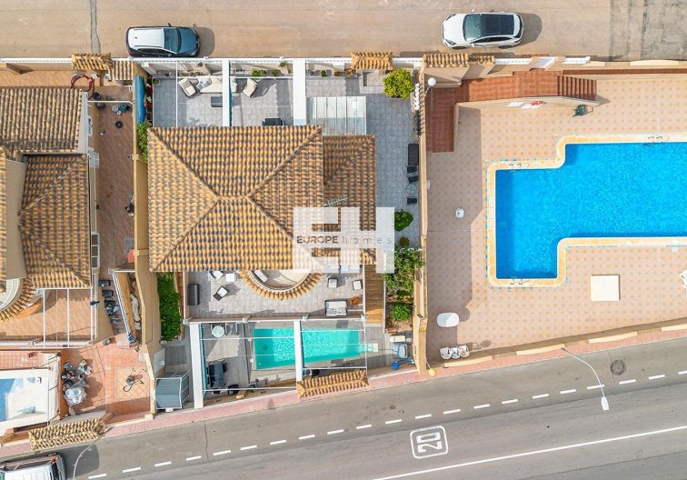 villa - Wiederverkauf - Torrevieja - Los Balcones - Los Altos Del Edén