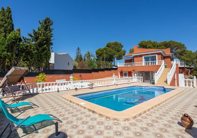 villa - Wiederverkauf - Torrevieja - Los Balcones - Los Altos Del Edén