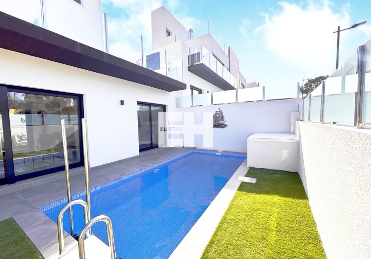 villa - Wiederverkauf - Villamartin - Costa Blanca