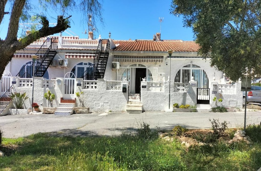 Wiederverkauf - Bungalow im obersten Stockwerk - Torrevieja - La Siesta - El Salado - Torreta