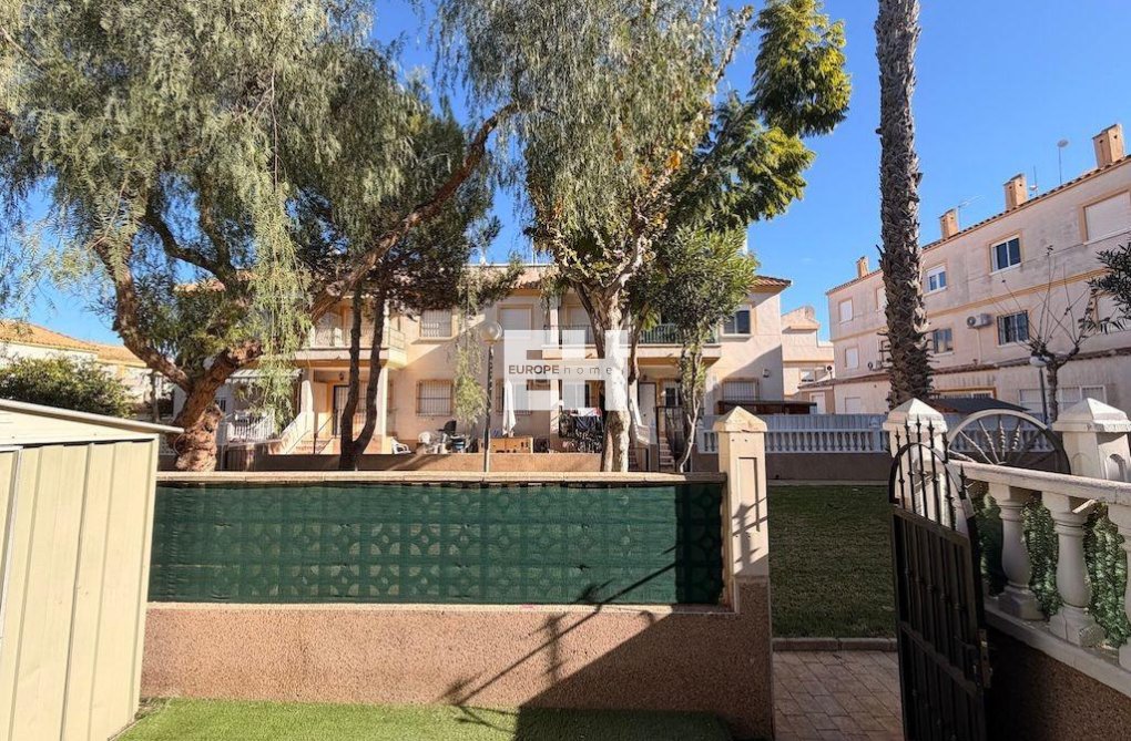 Wiederverkauf - Bungalow - Orihuela Costa - Costa Blanca