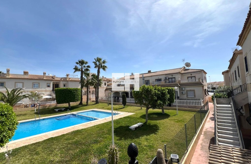 Wiederverkauf - Bungalow - Torrevieja - Aguas Nuevas
