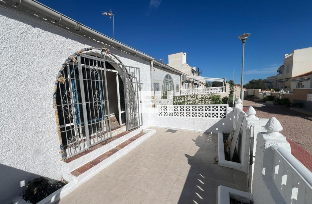 Wiederverkauf - Bungalow - Torrevieja - La Siesta - El Salado - Torreta