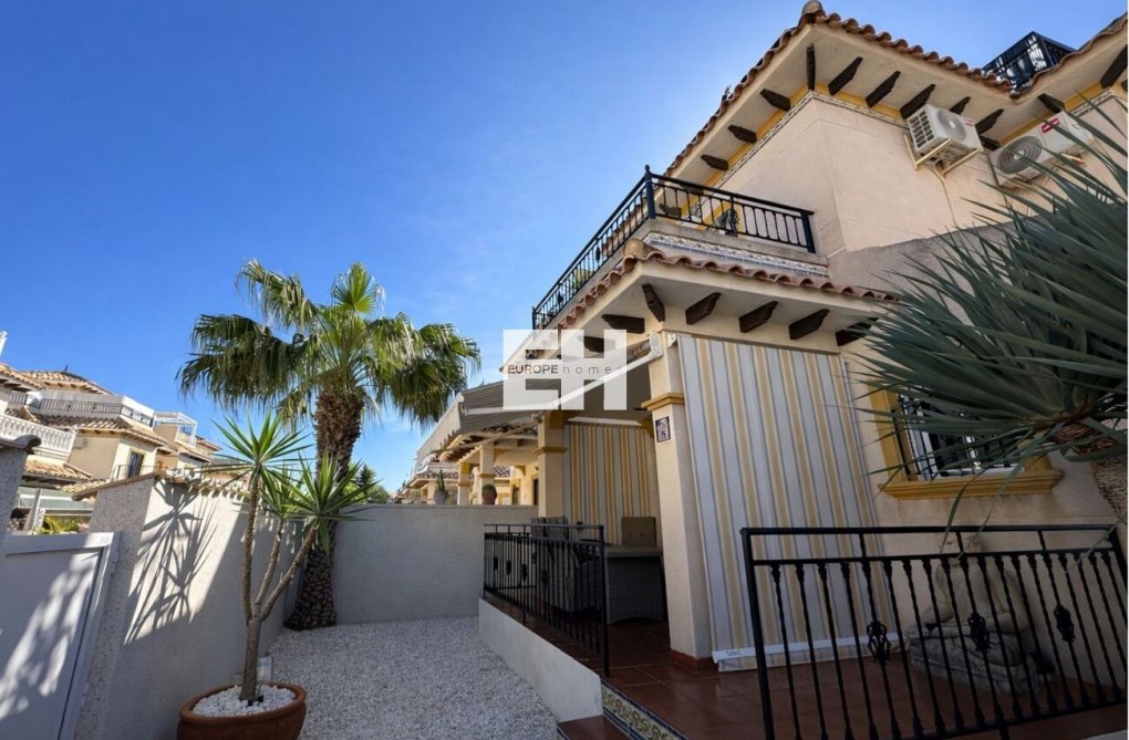 Wiederverkauf - Quad House - La Zenia - Costa Blanca