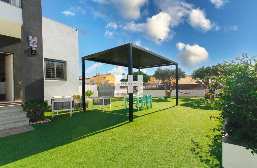 Wiederverkauf - Quad House - Torrevieja - Costa Blanca