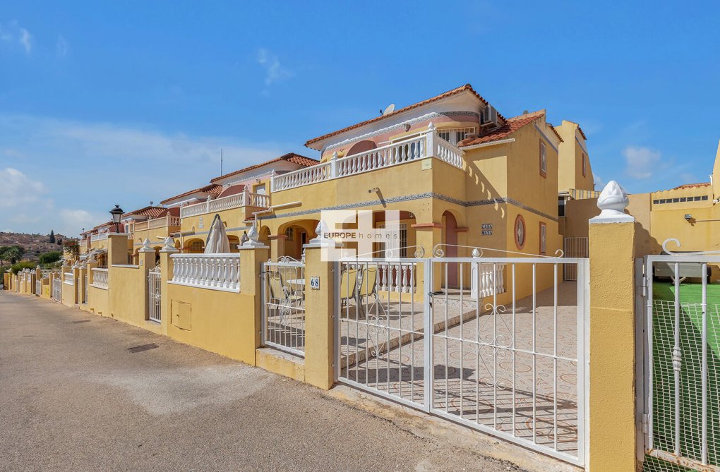 Wiederverkauf - Semi Detached Penthouse - Orihuela Costa - Costa Blanca