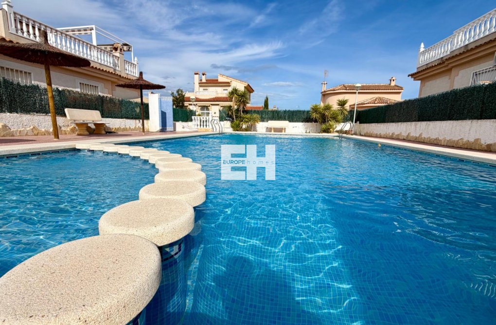 Wiederverkauf - Semi Detached - Rojales - Pueblo