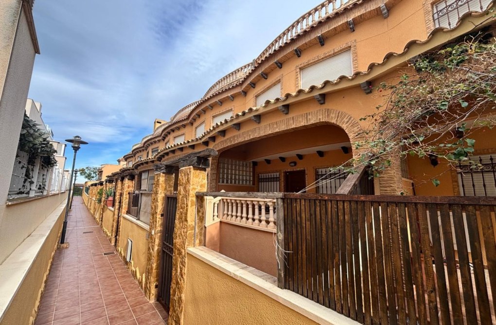 Wiederverkauf - town house - Guardamar del Segura - Costa Blanca