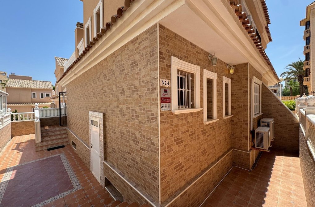 Wiederverkauf - town house - Guardamar del Segura - Urbanizaciones