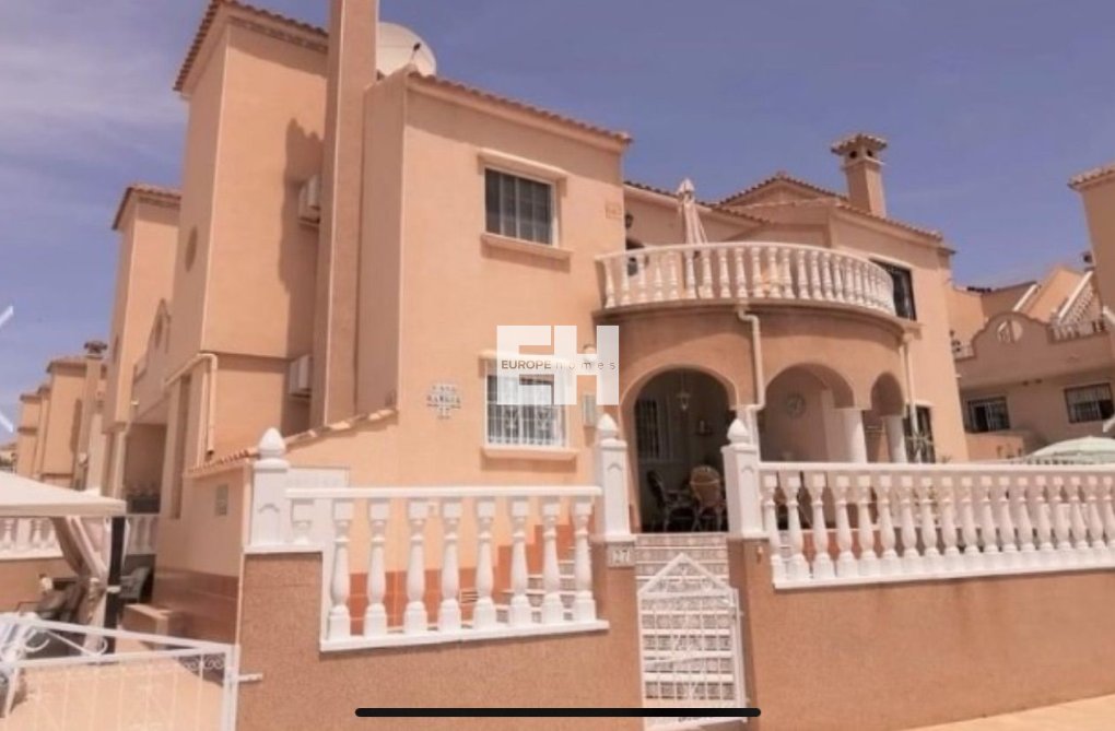 Wiederverkauf - town house - Orihuela Costa - Costa Blanca