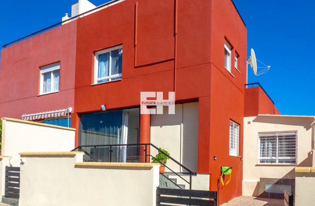 Wiederverkauf - town house - Orihuela Costa - Costa Blanca