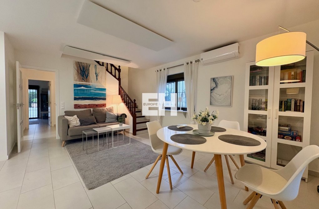 Wiederverkauf - town house - Orihuela Costa - Costa Blanca