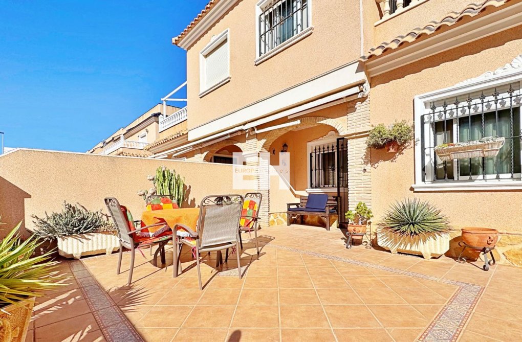 Wiederverkauf - town house - Orihuela Costa - Costa Blanca