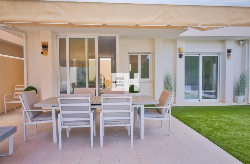 Wiederverkauf - town house - Orihuela Costa - Lomas De Don Juan