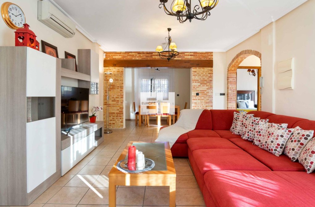 Wiederverkauf - town house - Orihuela Costa - Los Almendros-la Florida