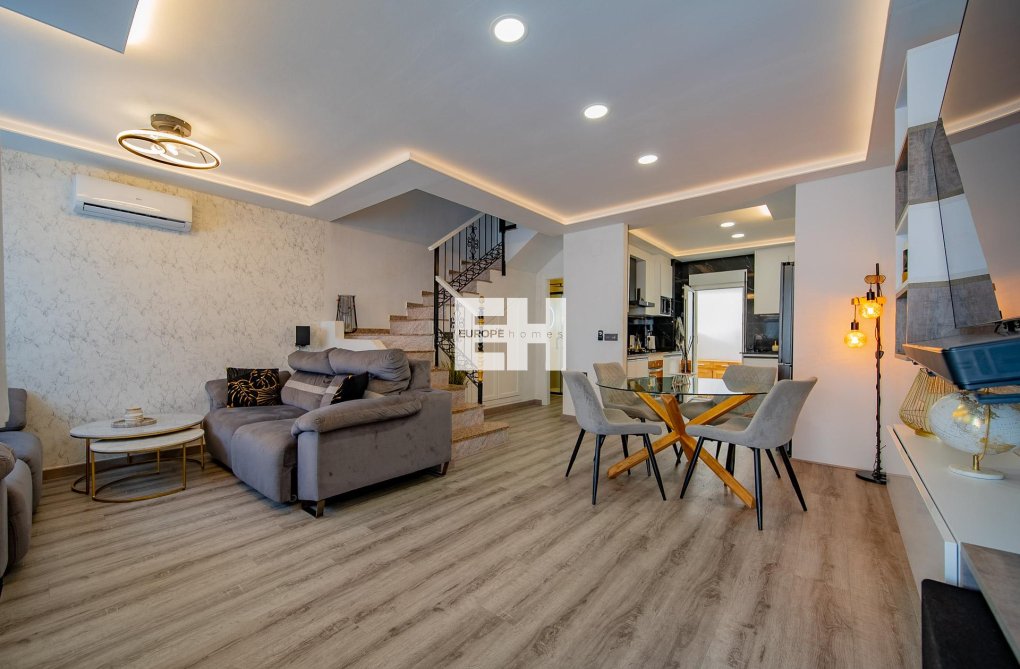 Wiederverkauf - town house - Orihuela Costa - PAU 26