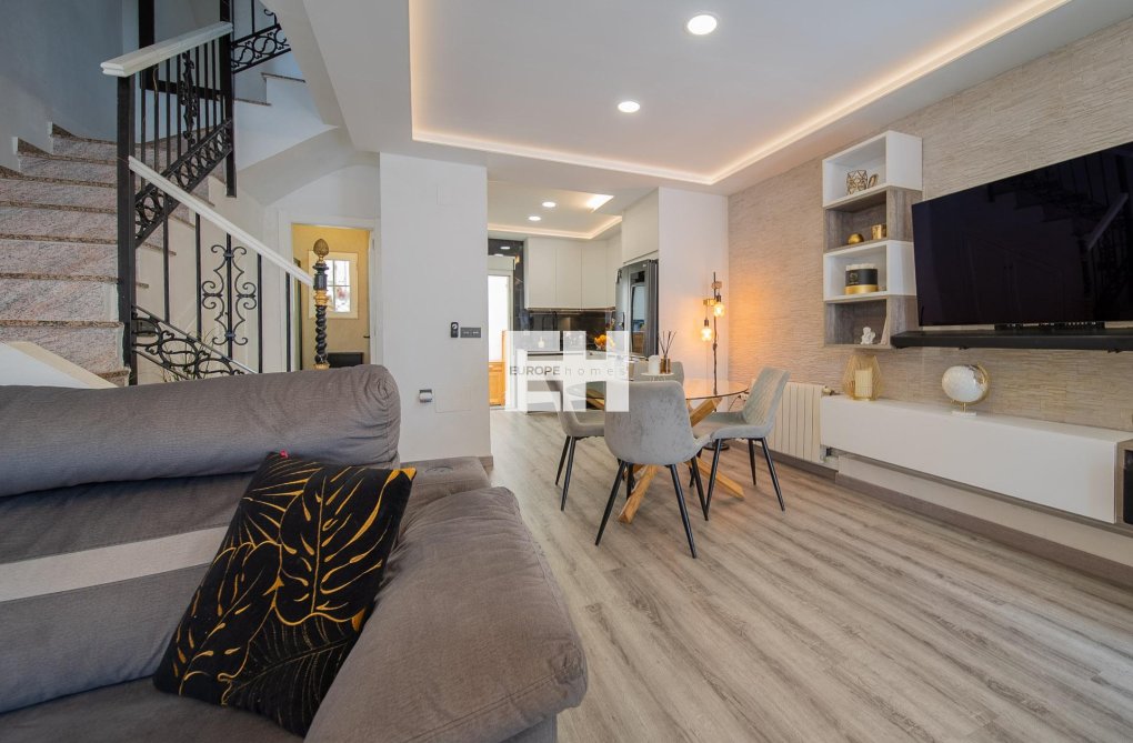 Wiederverkauf - town house - Orihuela Costa - PAU 26