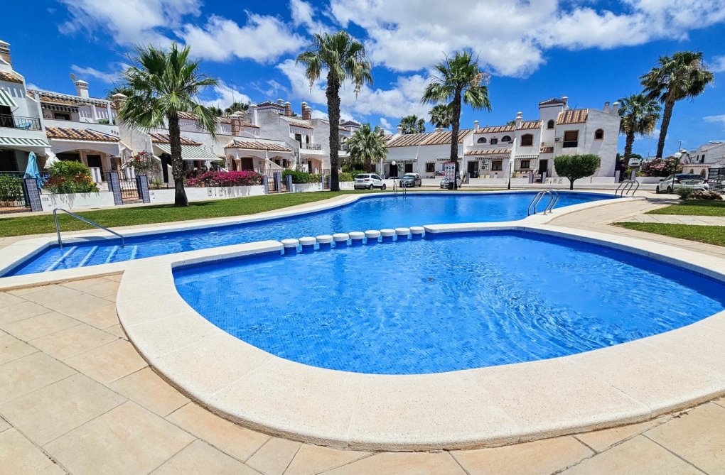 Wiederverkauf - town house - Orihuela Costa - PAU 8