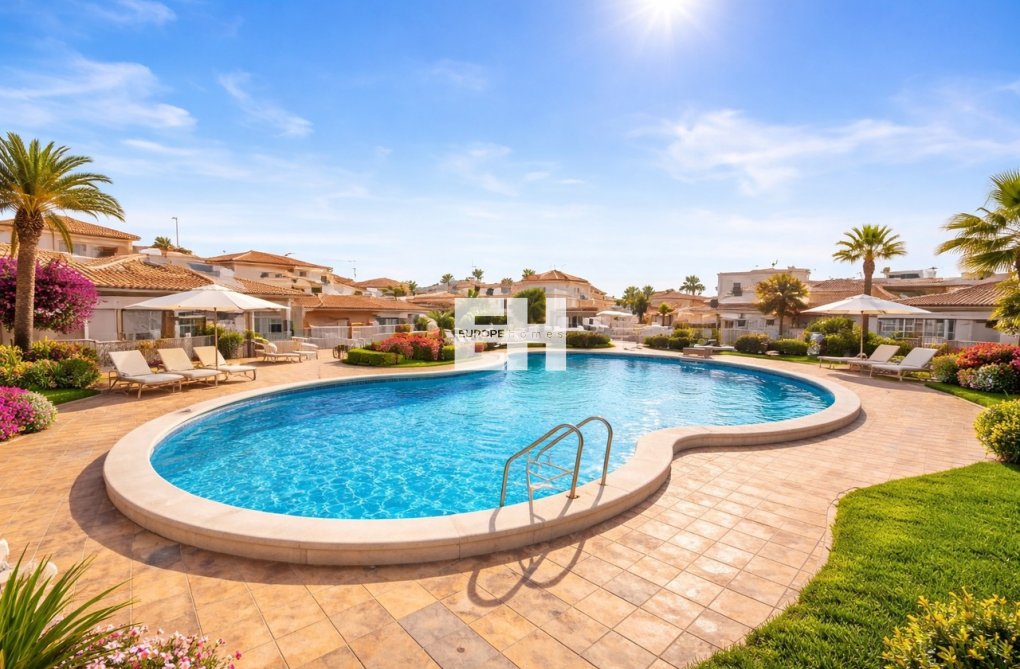 Wiederverkauf - town house - Playa Flamenca - Costa Blanca