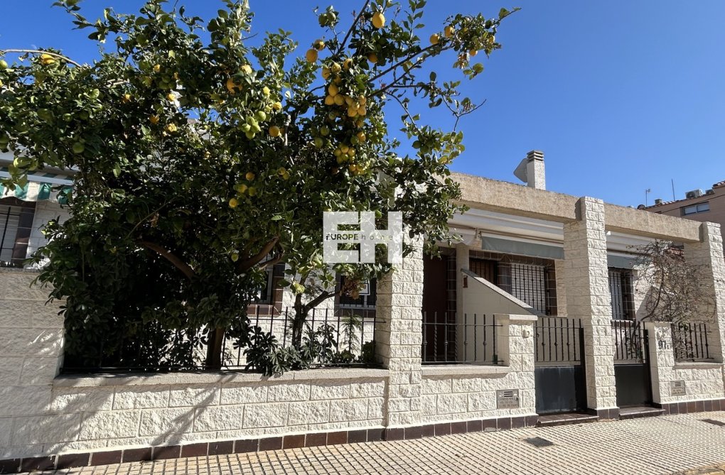 Wiederverkauf - town house - Torre de la Horadada - Costa Blanca
