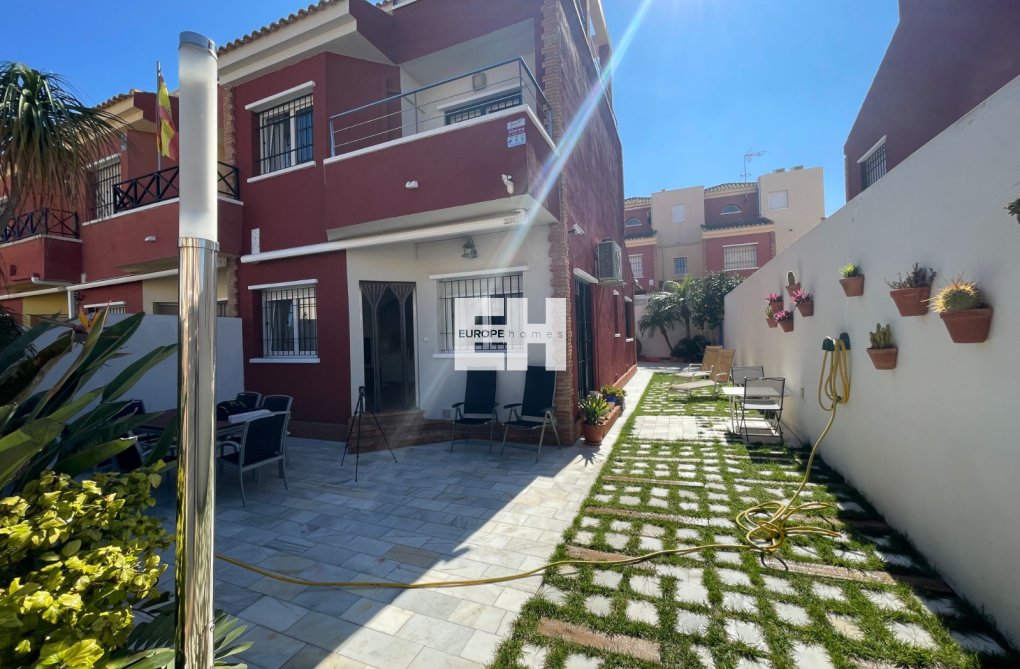 Wiederverkauf - town house - Torre de la Horadada - Costa Blanca