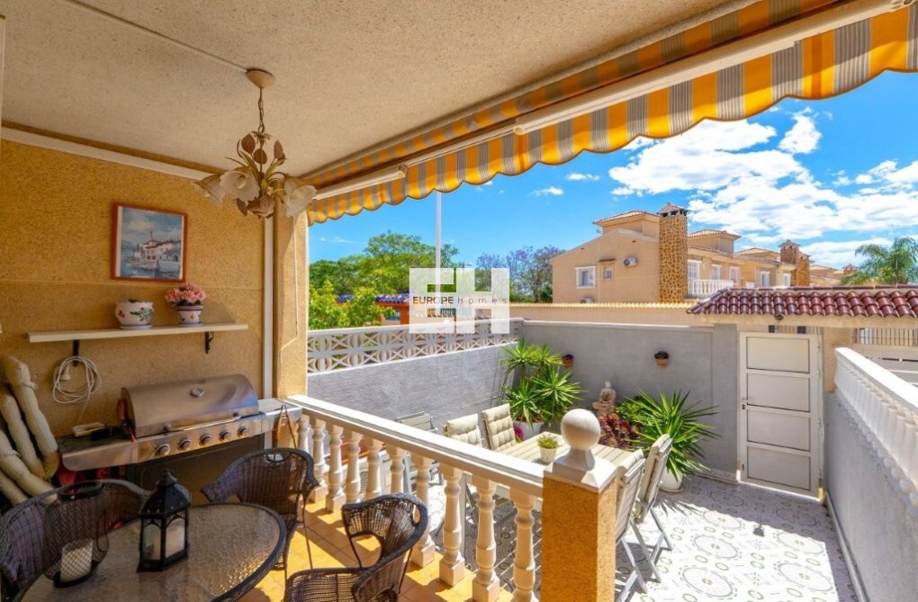 Wiederverkauf - town house - Torrevieja - Aguas Nuevas