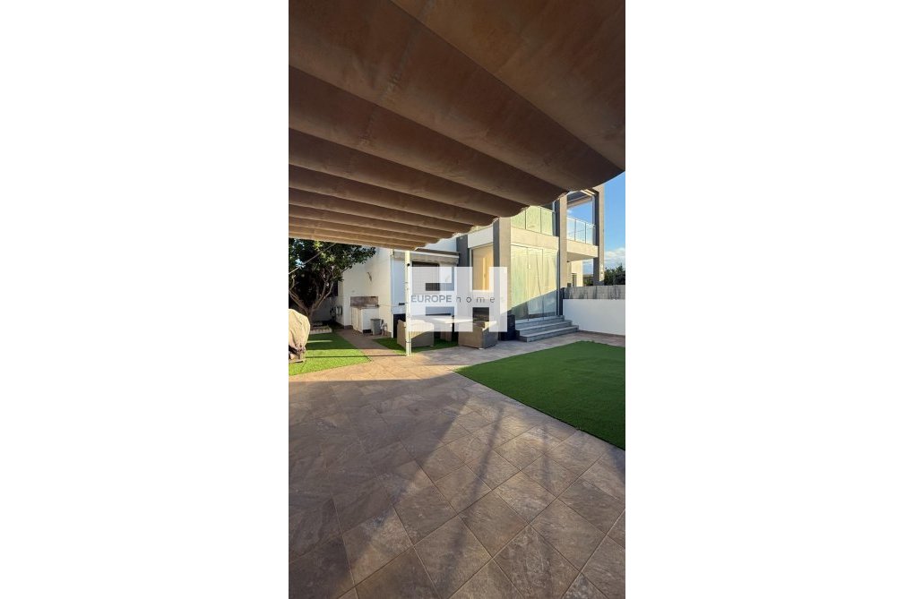 Wiederverkauf - town house - Torrevieja - Aguas Nuevas