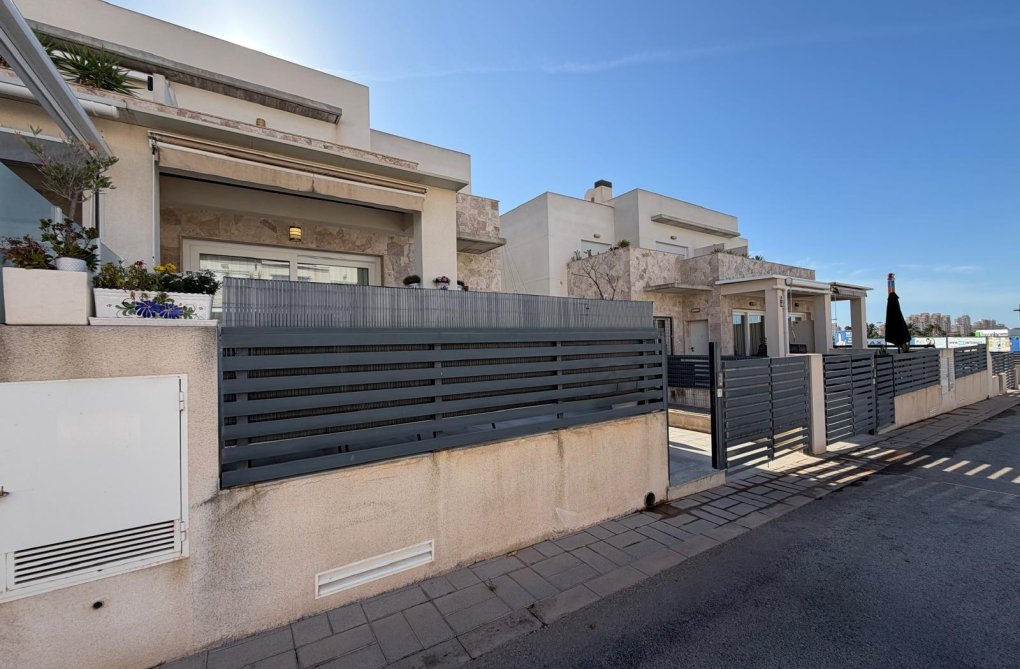 Wiederverkauf - town house - Torrevieja - Aguas Nuevas