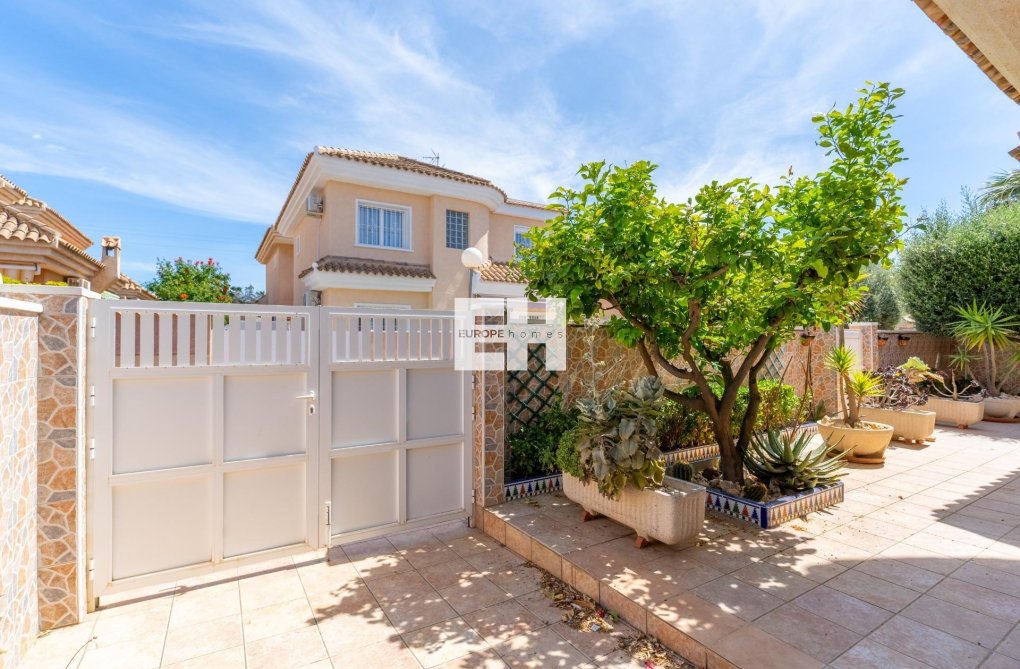 Wiederverkauf - town house - Torrevieja - Los Balcones - Los Altos Del Edén
