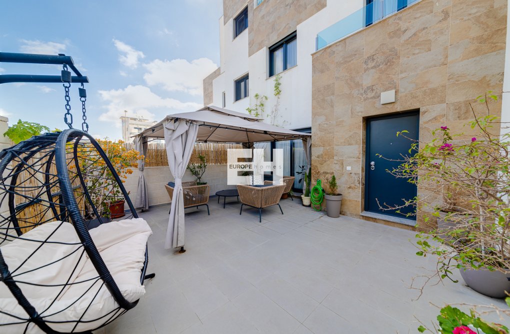 Wiederverkauf - town house - Villamartin - Costa Blanca