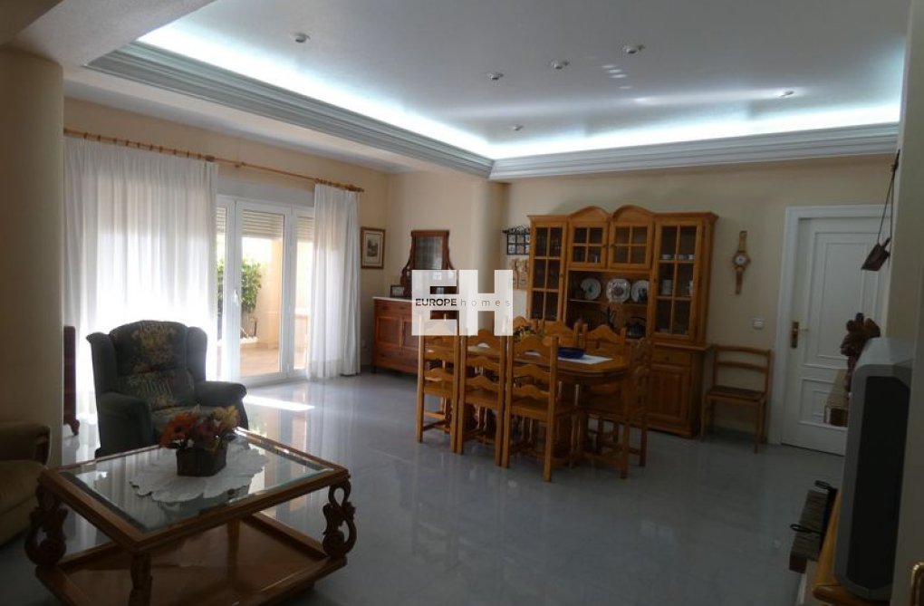 Wiederverkauf - villa - Almoradí - Inland