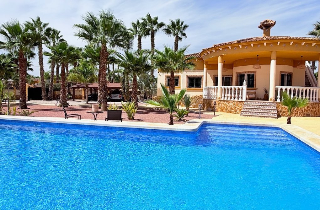 Wiederverkauf - villa - Catral - Costa Blanca