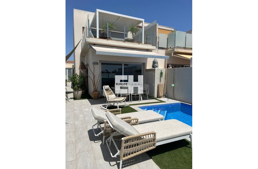 Wiederverkauf - villa - Daya Vieja - Costa Blanca