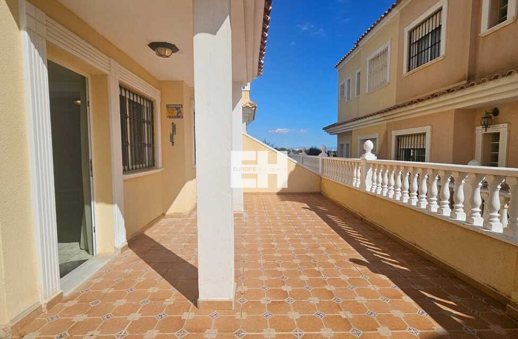 Wiederverkauf - villa - Guardamar del Segura - Campomar