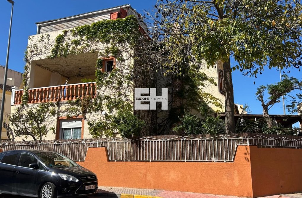 Wiederverkauf - villa - Los Montesinos - Costa Blanca